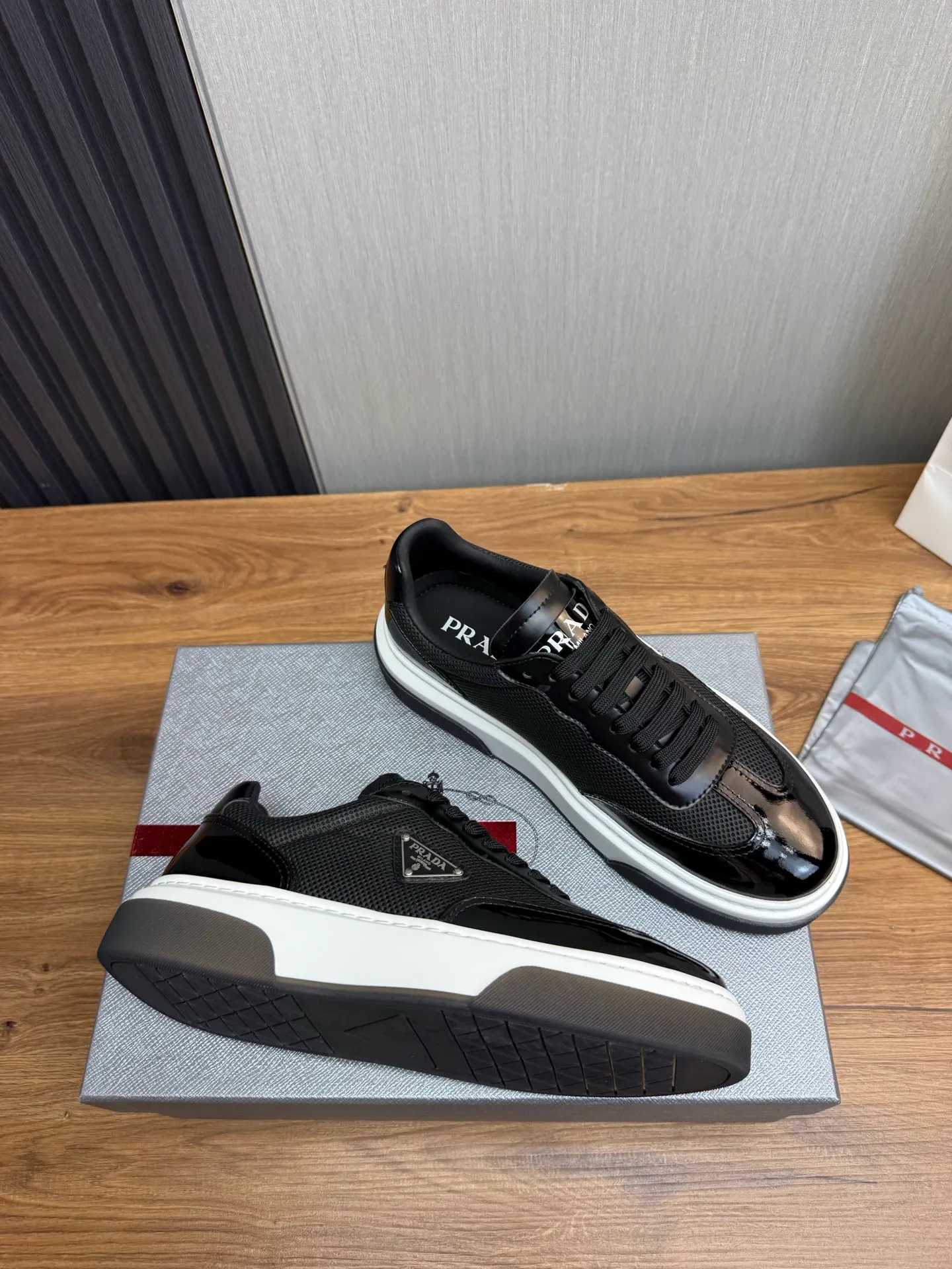 Men's shoes 💰600💰 [PRADA] Popular men's shoes shipped 👏Official website synchronized ⬆️Original cowhide fabric + cowhide lining, 1⃣️:1⃣️reproduction, original sole, 38-45 (45. Customized, non-refundable)